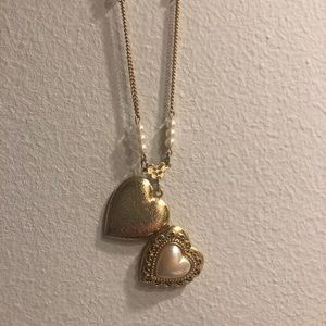Gold pearl locket necklace
